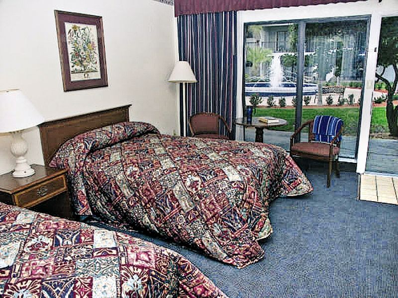 บีชคอมเบอร์ บีช รีสอร์ต แอนด์ โฮเต็ล Hotel เซนต์พีทบีช ภายนอก รูปภาพ